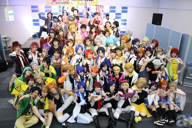 杨采妮密会梁咏琪许茹芸李心洁 欲女4人帮台北买醉_kaiyun.com(图1)